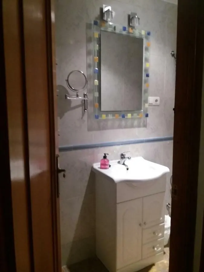 Calle San Romulo, N19, 1C Apartment Granada